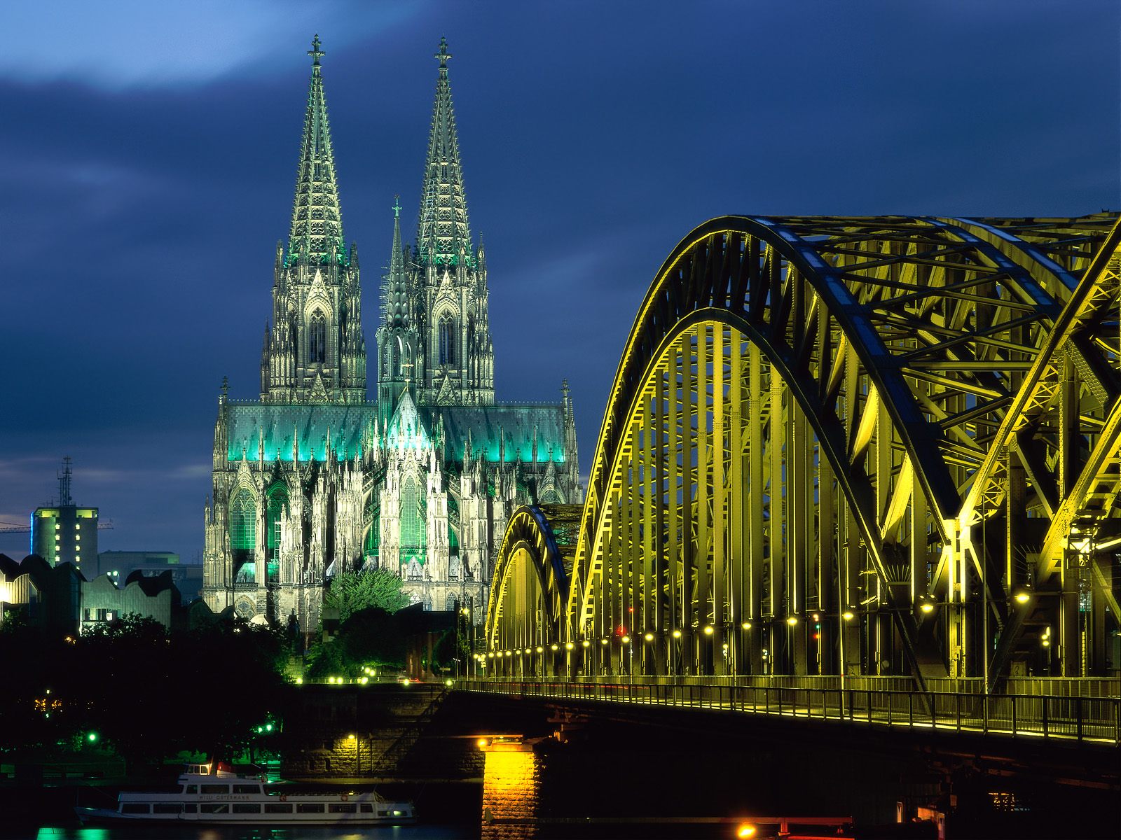 Cologne Cathedral and Hohenzollern Bridge Germany773231513